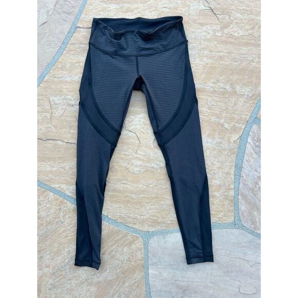 Lululemon leggings black Striped mesh panels mid rise Full Length size 8 BZ - Picture 1 of 4